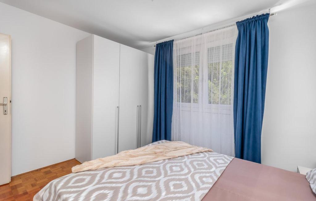Sunny Apartment In Rijeka Exterior photo